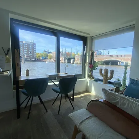 Houseboat Ark Amstel