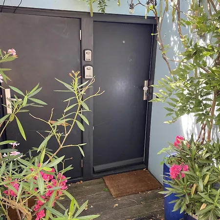 Houseboat Ark Amstel