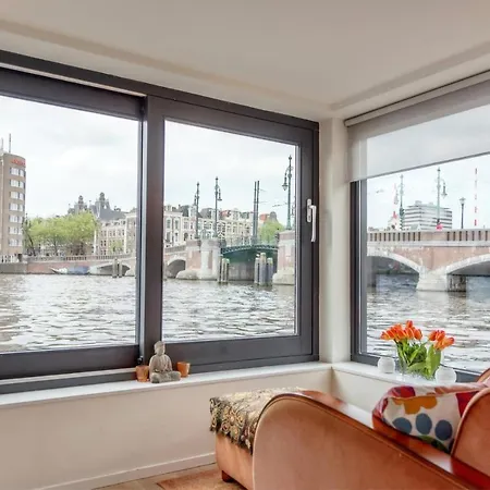 Gasthuis Houseboat Ark Amstel